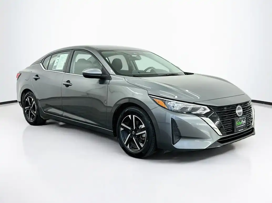 2025 Nissan Sentra SV CVT's photo