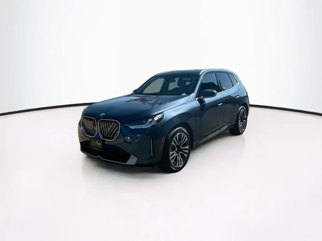 2025 BMW X3 30 xDrive photo 3