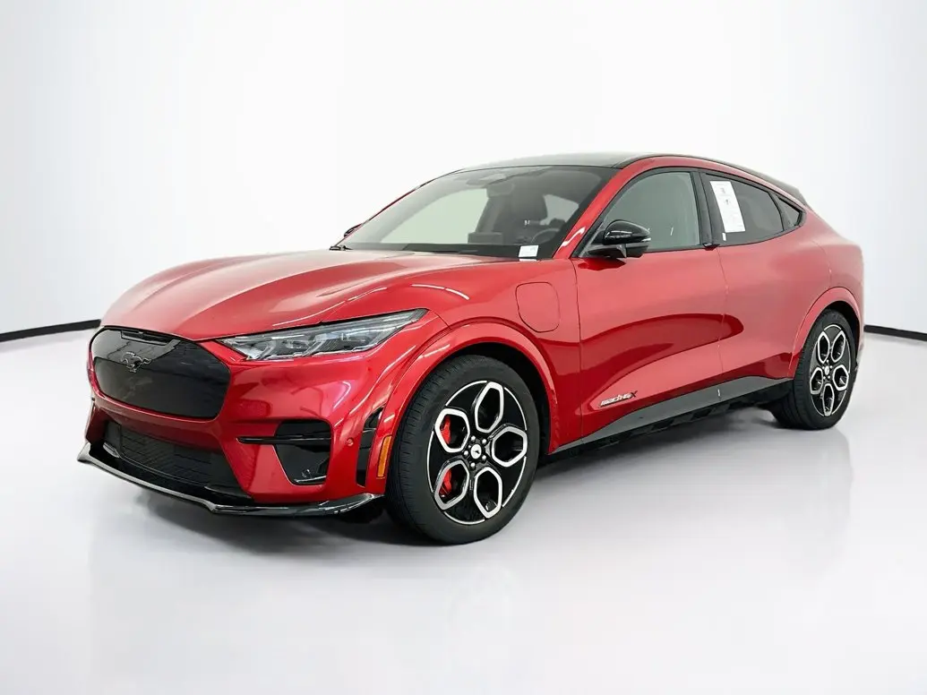 2023 Ford Mustang-Mach-e GT photo 3