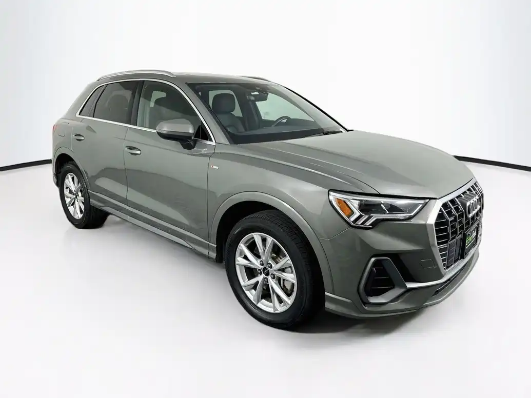 2025 Audi Q3 45 TFSI S Line Premium quattro's photo