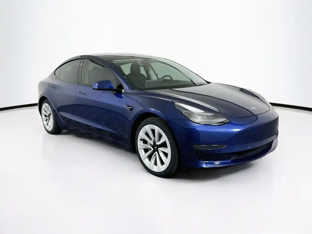 2022 Tesla Model 3 Long Range Dual Motor All-Wheel Drive's photo