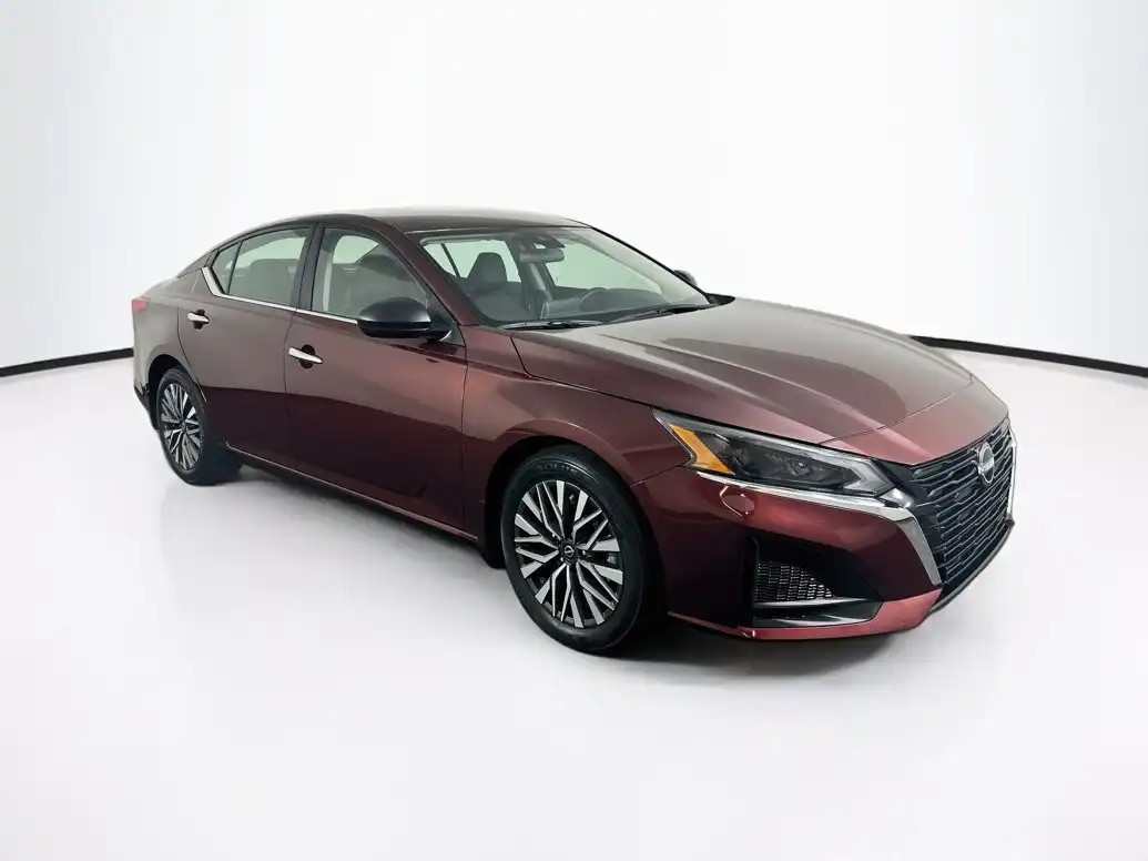 2024 Nissan Altima 2.5 SV's photo