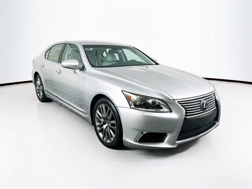 2017 Lexus LS 500 460's photo
