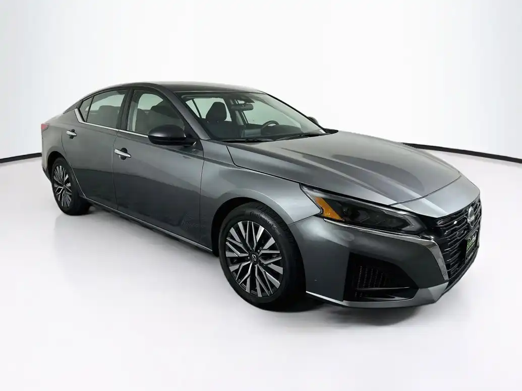2024 Nissan Altima 2.5 SV's photo