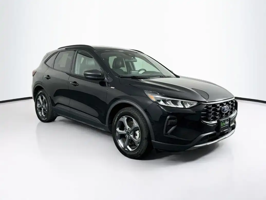 2025 Ford Escape ST-Line FWD's photo