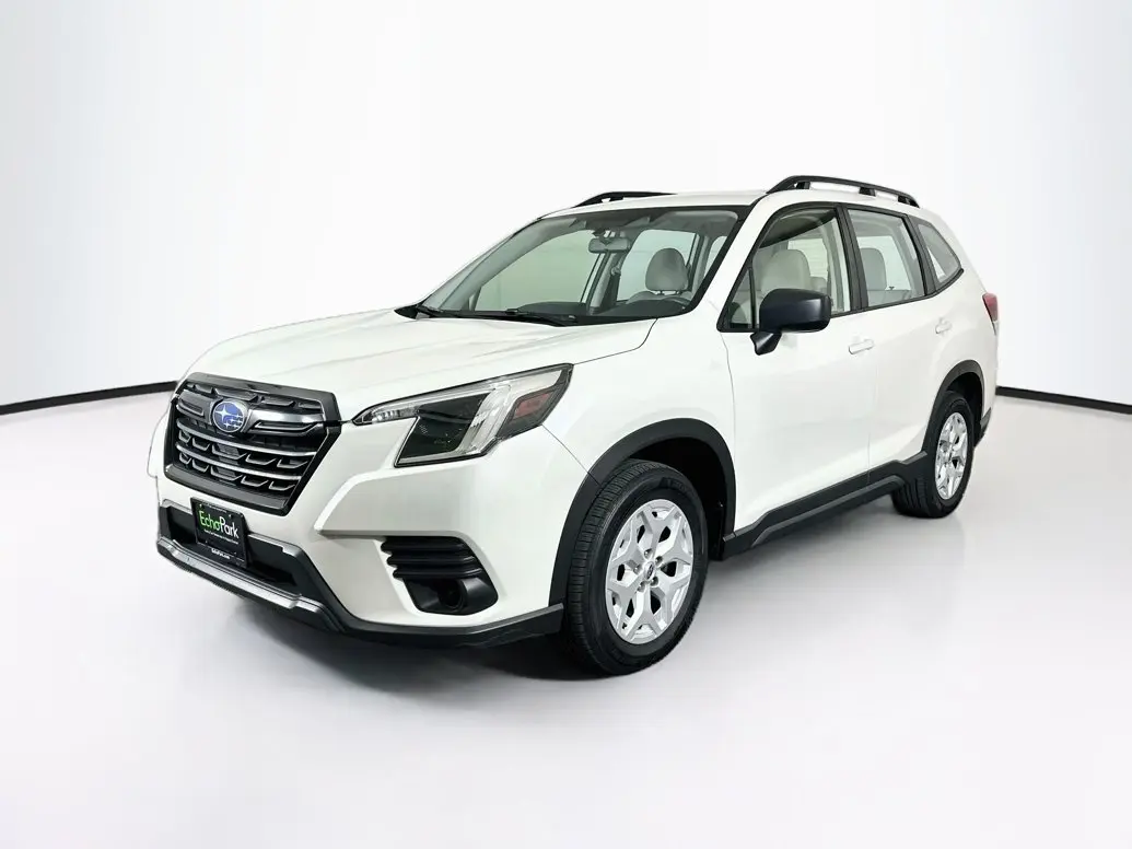 2023 Subaru Forester Base photo 3