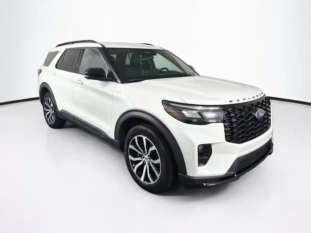 2025 Ford Explorer ST-Line 4WD PL535's photo