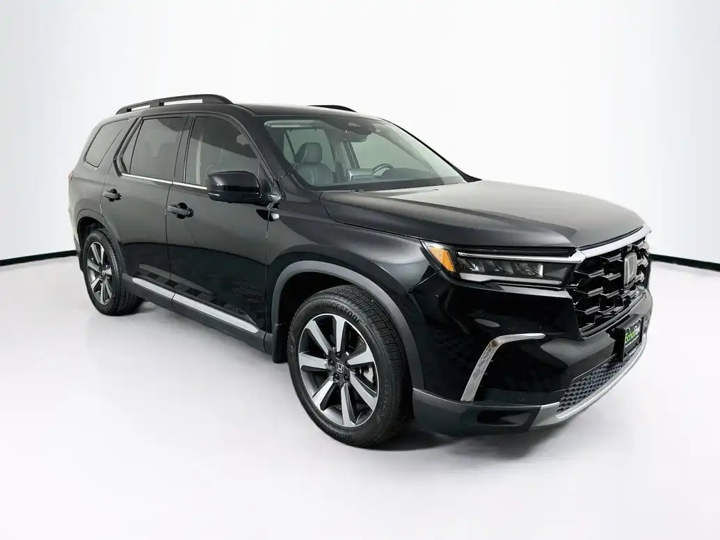 2023 Honda Pilot Elite AWD's photo