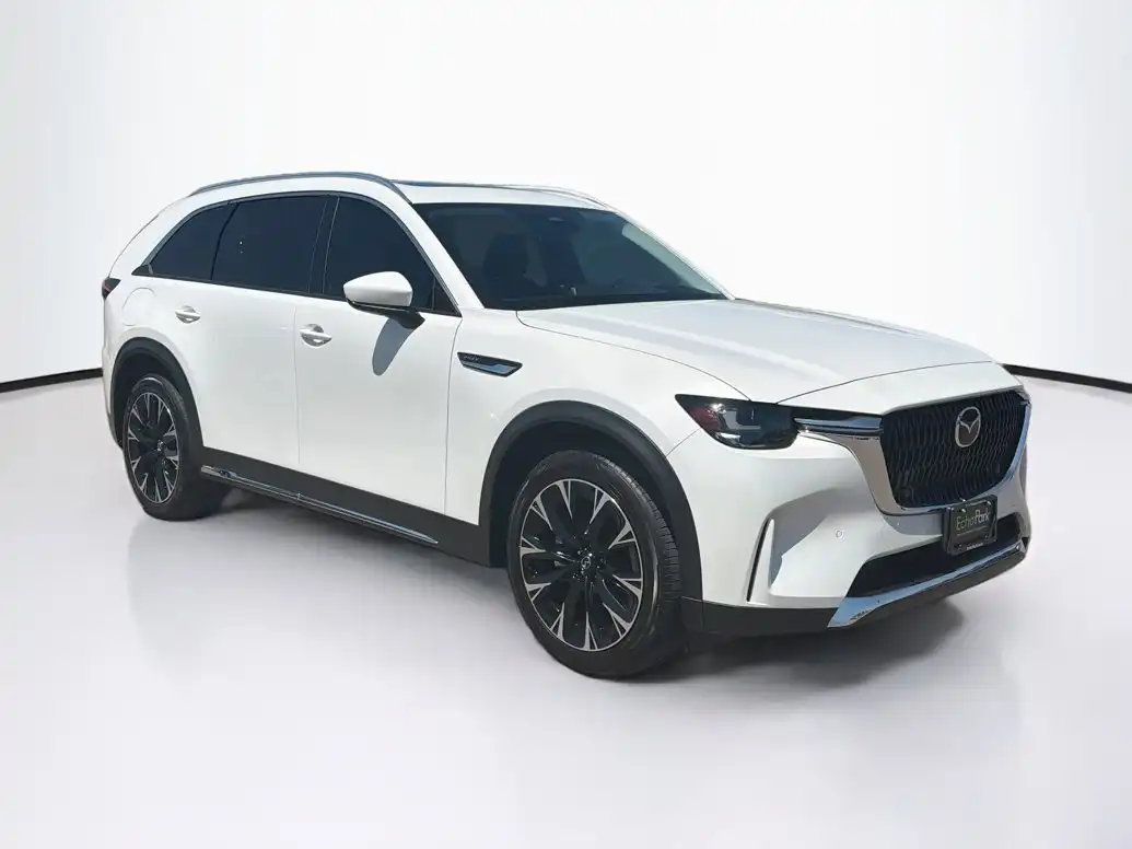 2024 Mazda CX-90 PHEV Premium Package's photo