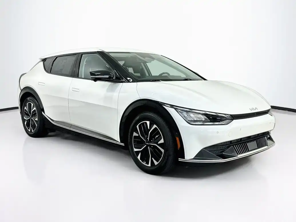 2023 Kia EV6 Wind AWD's photo
