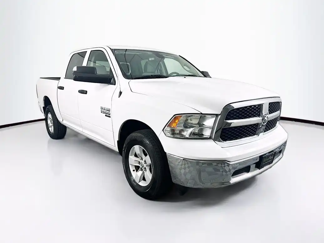 2023 RAM 1500 Classic SLT 4x4 Crew Cab 5'7's photo