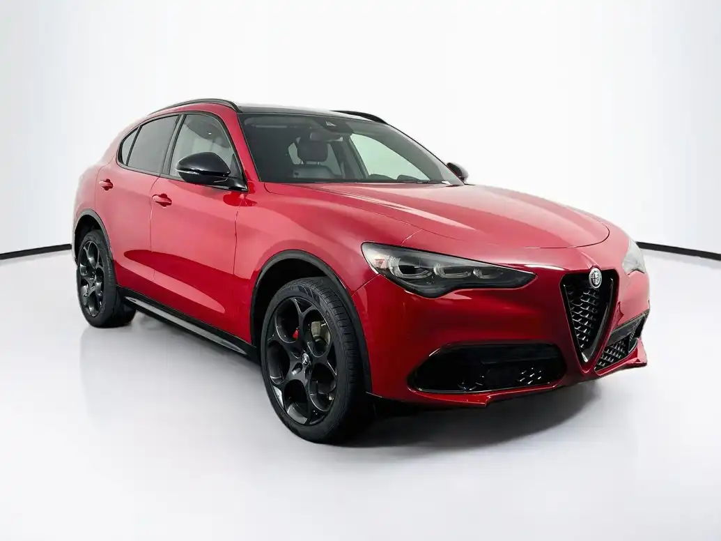 2024 Alfa Romeo Stelvio Veloce AWD's photo