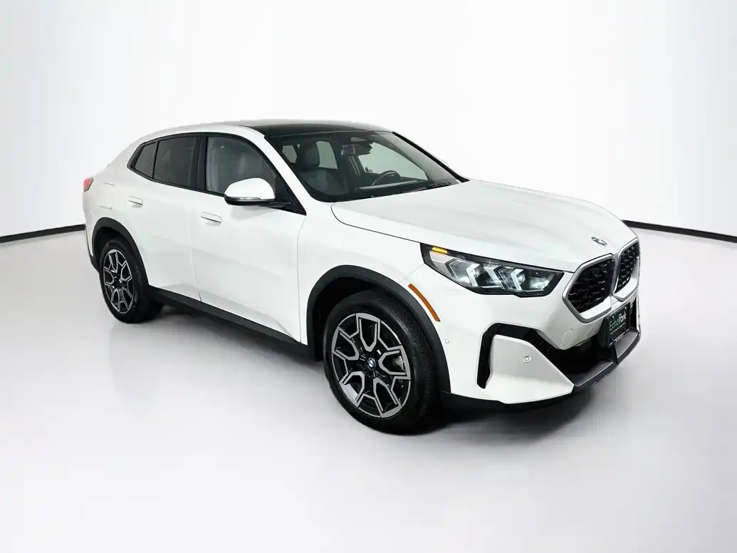 2026 BMW X2 xDrive28i's photo