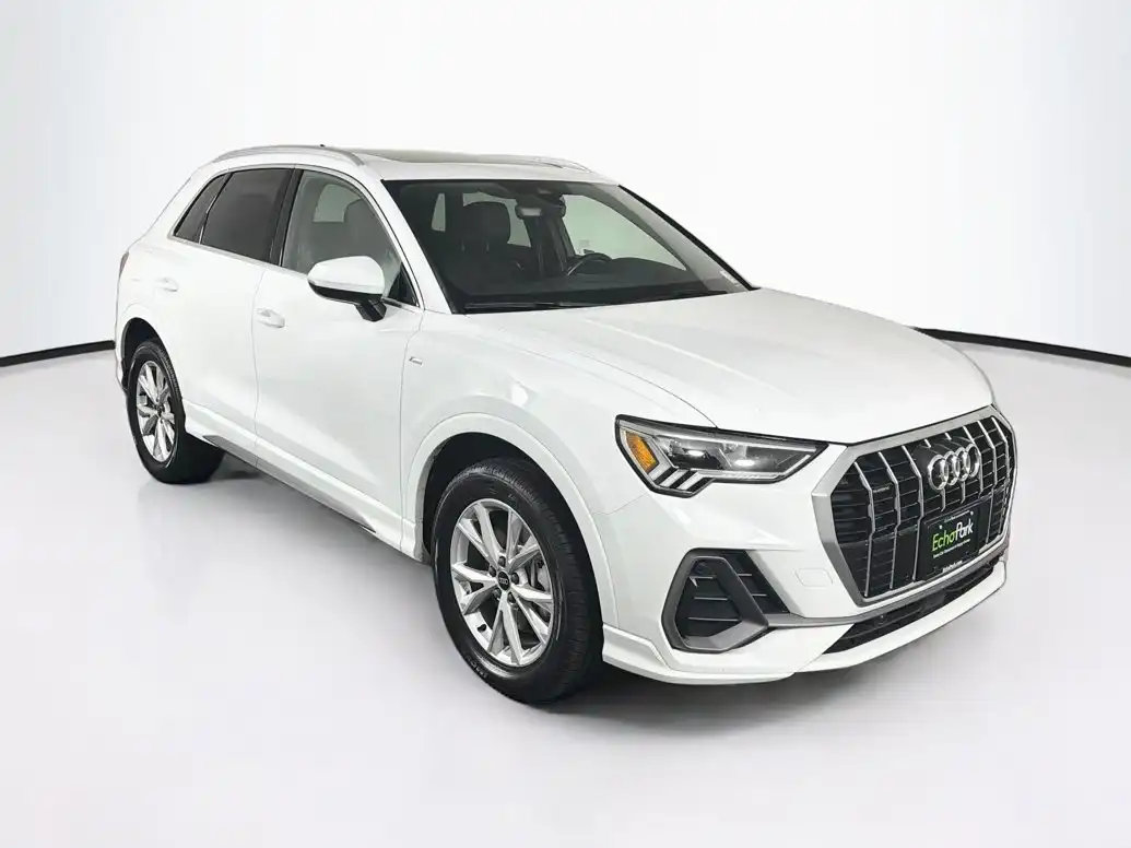 2025 Audi Q3 45 TFSI S Line Premium quattro's photo