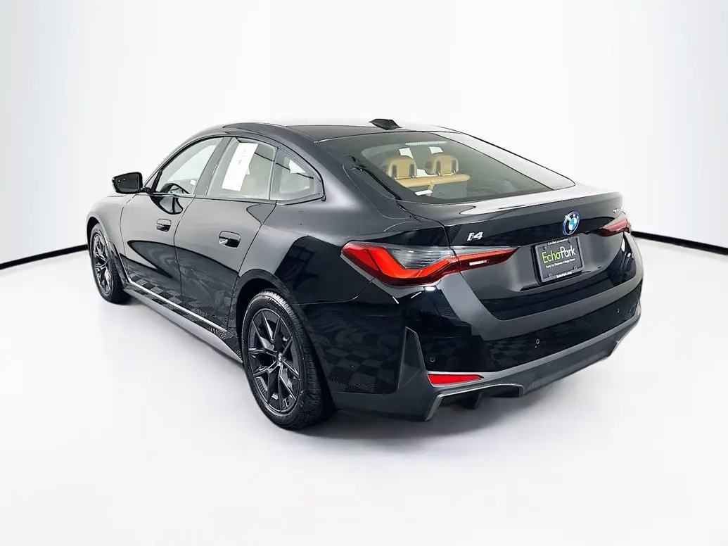 2023 BMW i4 eDrive35 photo 5