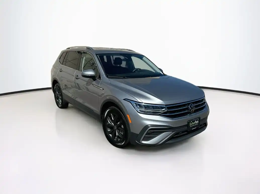 2024 Volkswagen Tiguan 2.0T SE 4Motion's photo