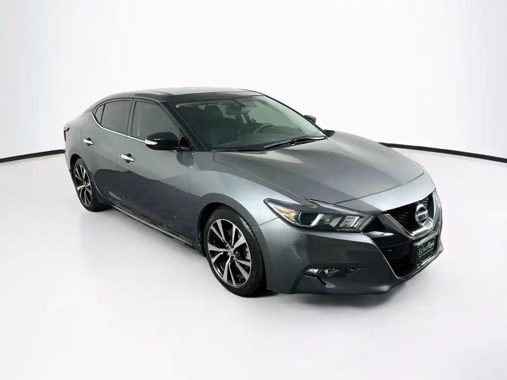 2018 Nissan Maxima SL's photo