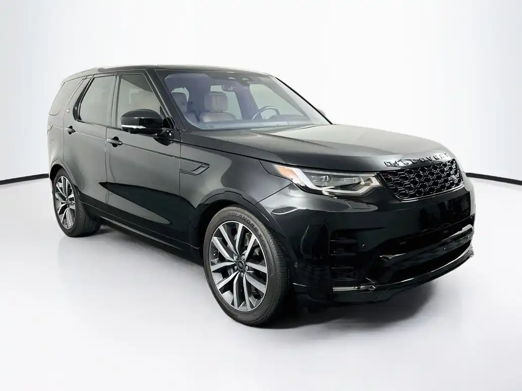 2023 Land Rover Discovery S R Dynamic's photo