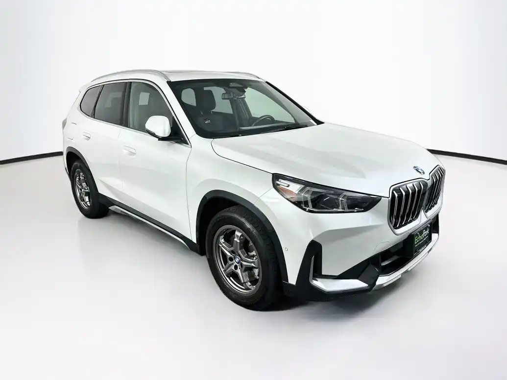 2025 BMW X1 xDrive28i's photo