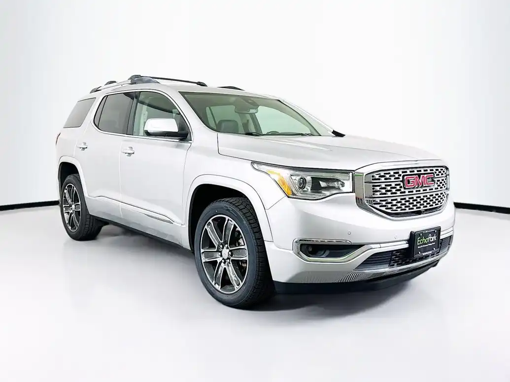 2019 GMC Acadia Denali AWD's photo