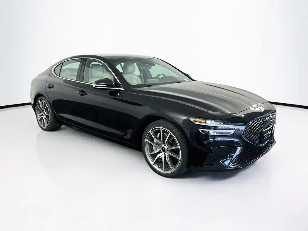 2025 Genesis G70 2.5T Standard's photo
