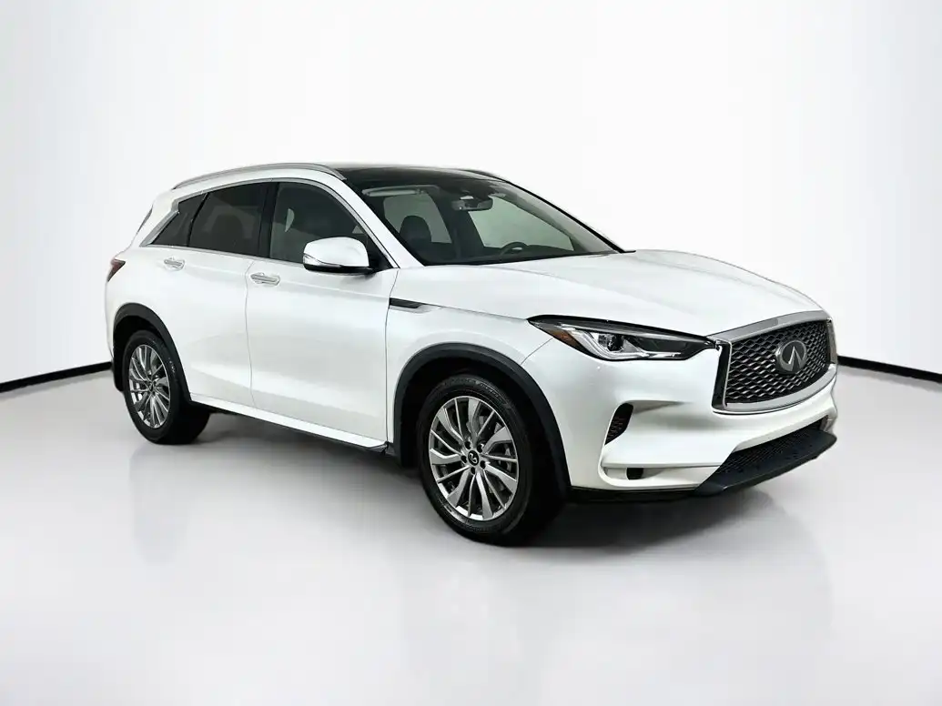 2023 INFINITI QX50 Luxe AWD's photo