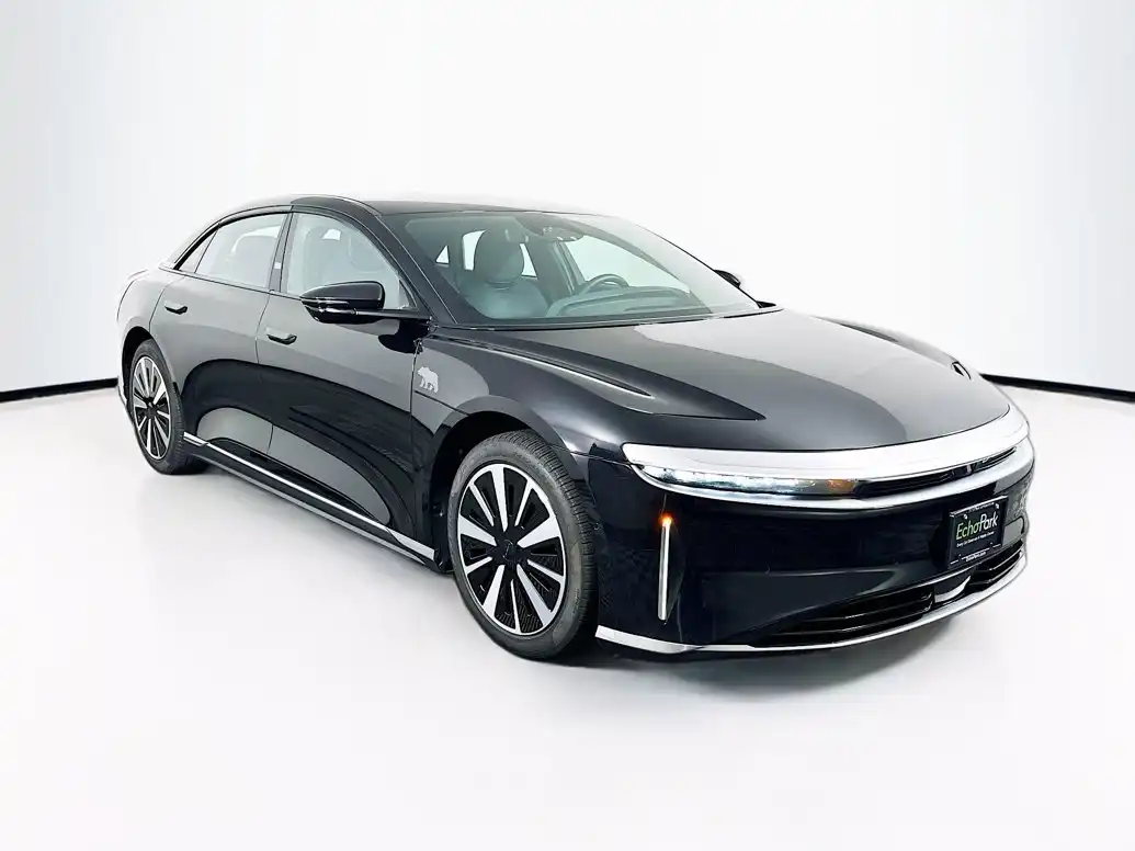 2023 Lucid Air Touring's photo