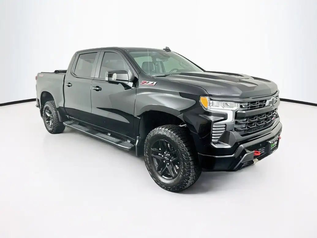 2024 Chevrolet Silverado 1500 LT Trail Boss 4WD Crew Cab Short Box's photo