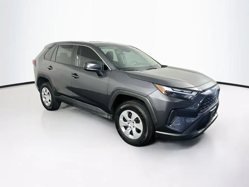 2025 Toyota RAV4 LE FWD's photo