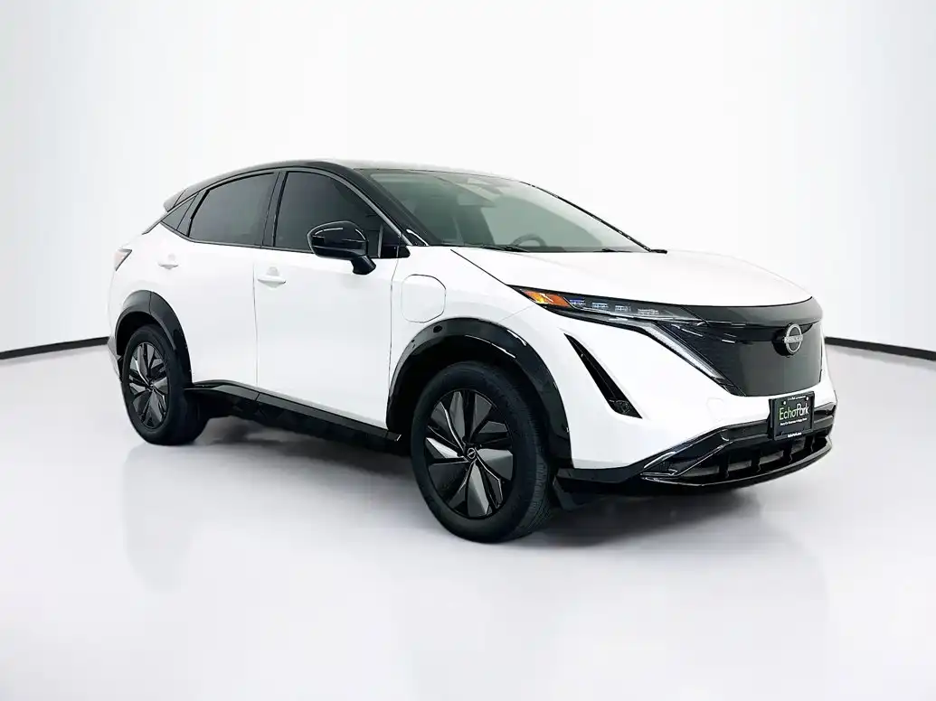 2024 Nissan Ariya Engage AWD's photo