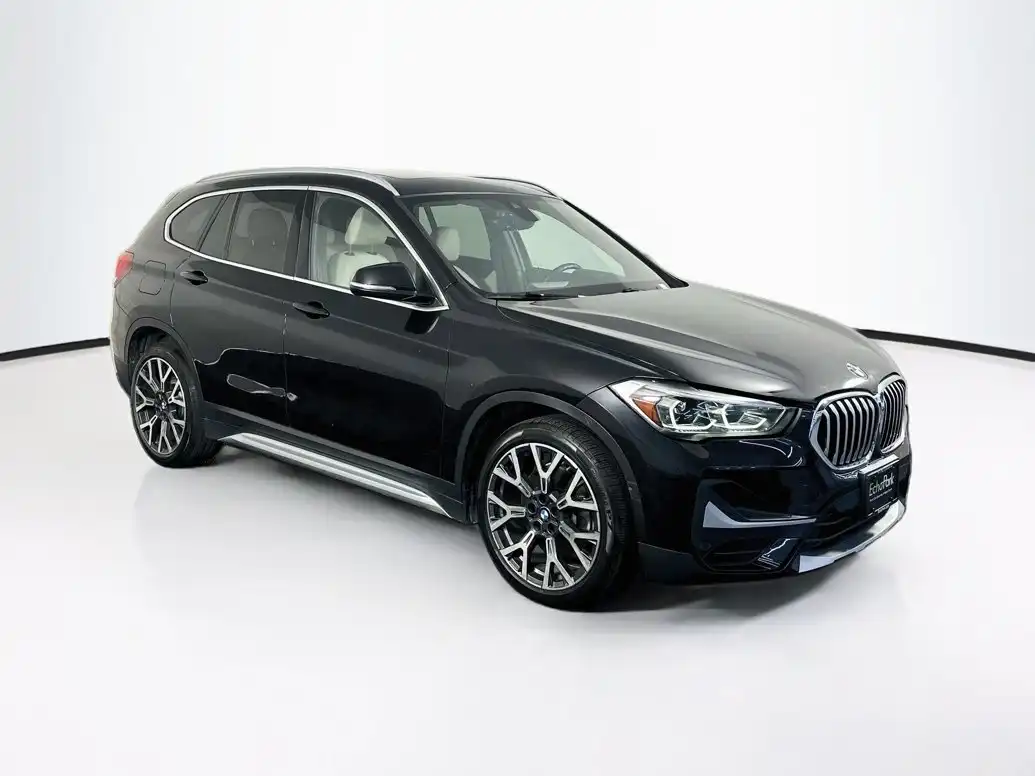 2021 BMW X1 xDrive28i's photo