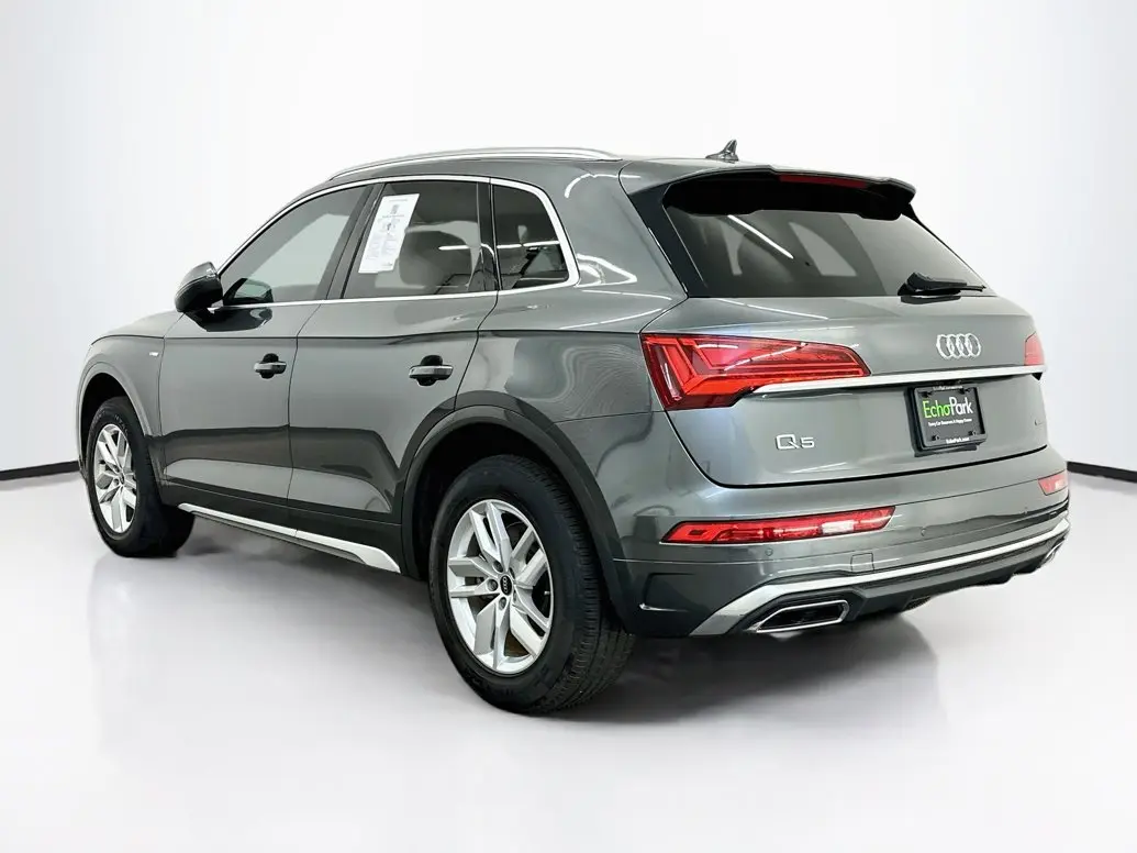 2023 Audi Q5 45 Premium photo 5