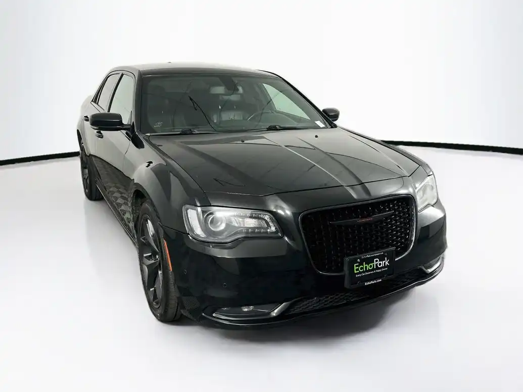 2021 Chrysler 300 S's photo
