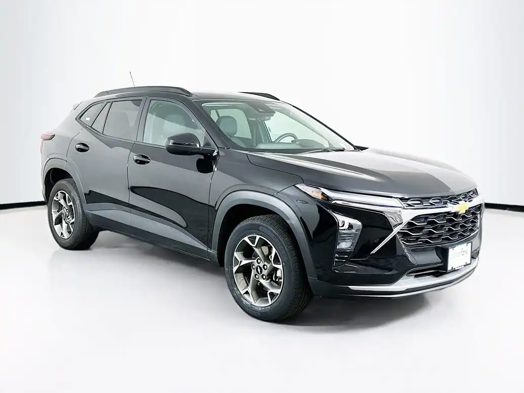2025 Chevrolet Trax LT's photo