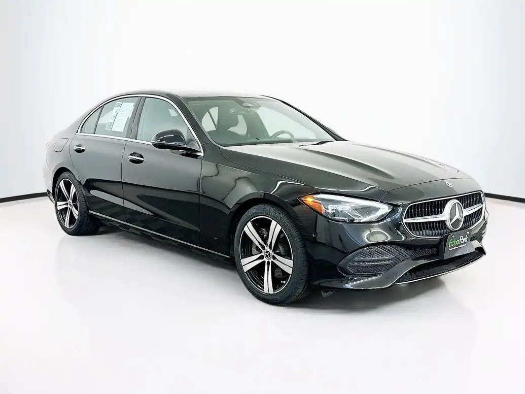 2025 Mercedes-Benz C-Class C 300 4MATIC's photo