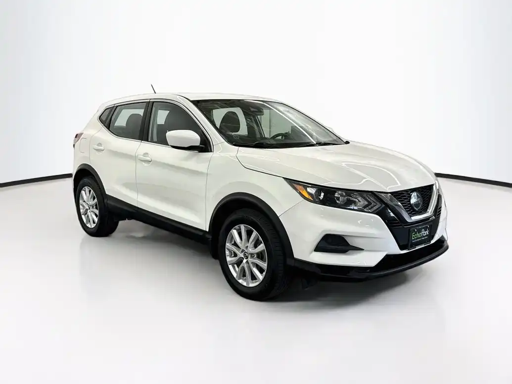 2020 Nissan Rogue Sport S FWD's photo