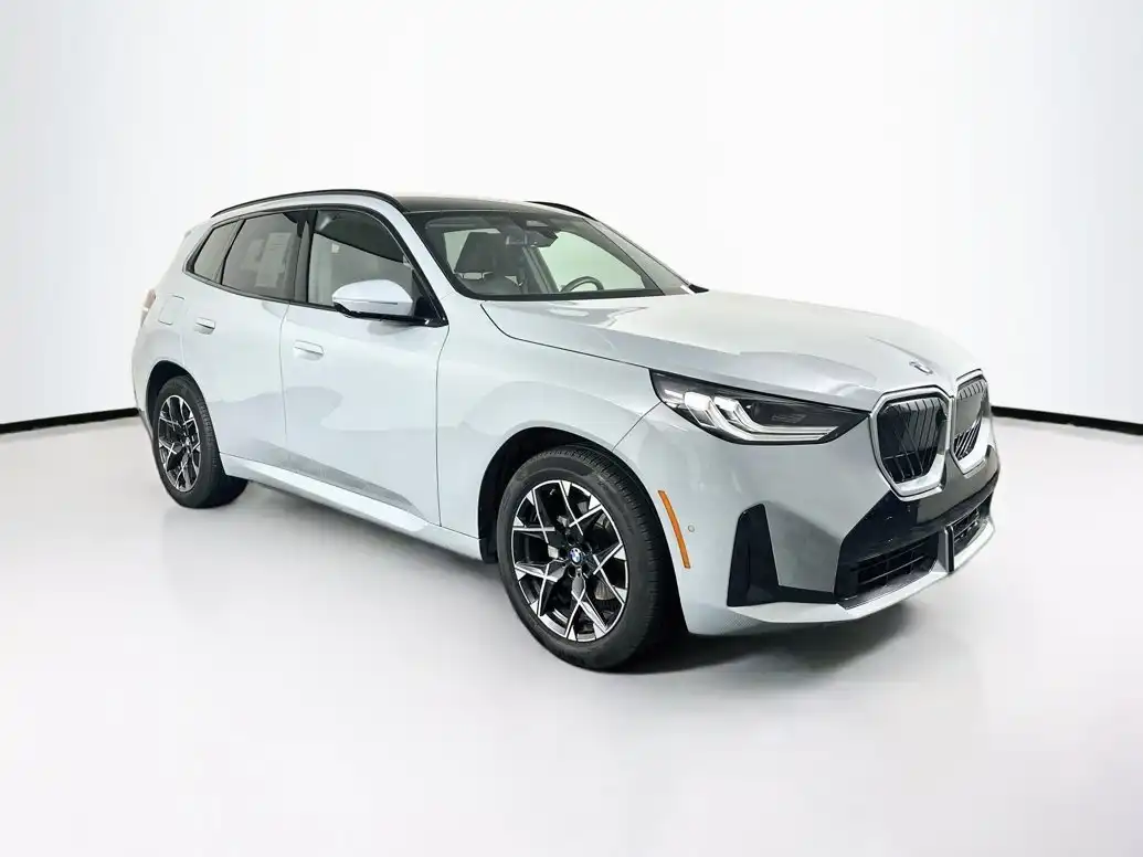 2026 BMW X3 30 XDRIVE's photo