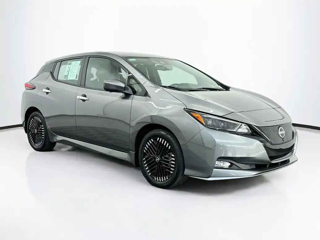 2024 Nissan Leaf SV PLUS's photo