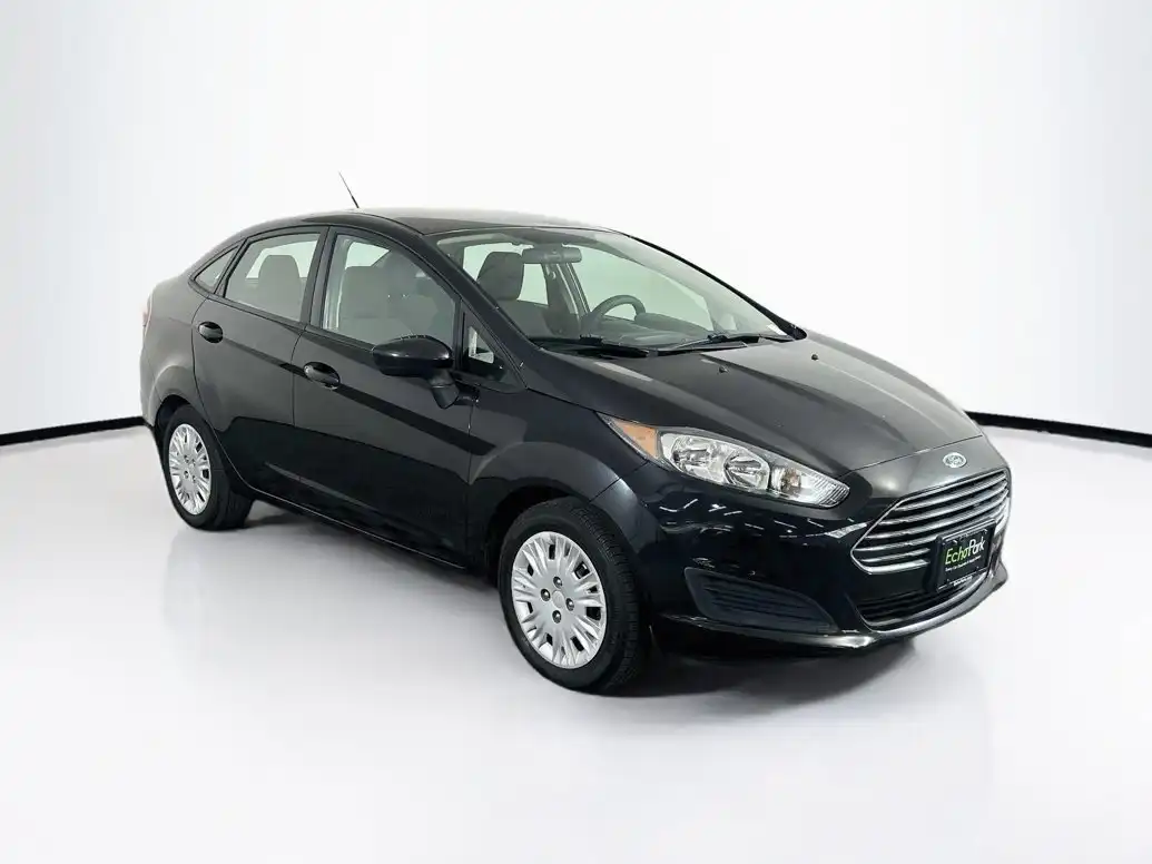 2014 Ford Fiesta S Sedan's photo