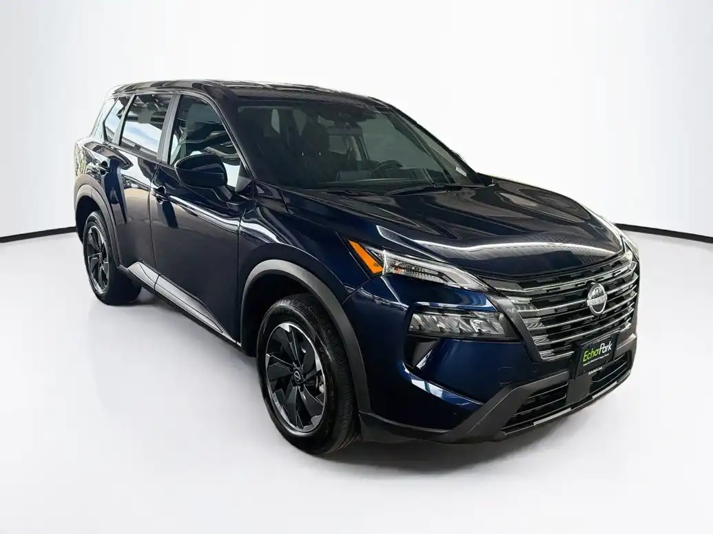 2025 Nissan Rogue SV AWD's photo