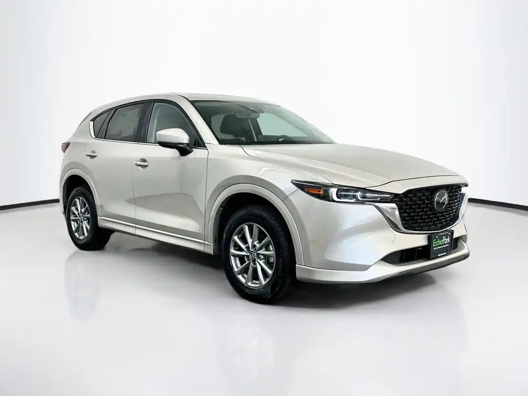 2025 Mazda CX-5 S Preferred package Auto AWD's photo