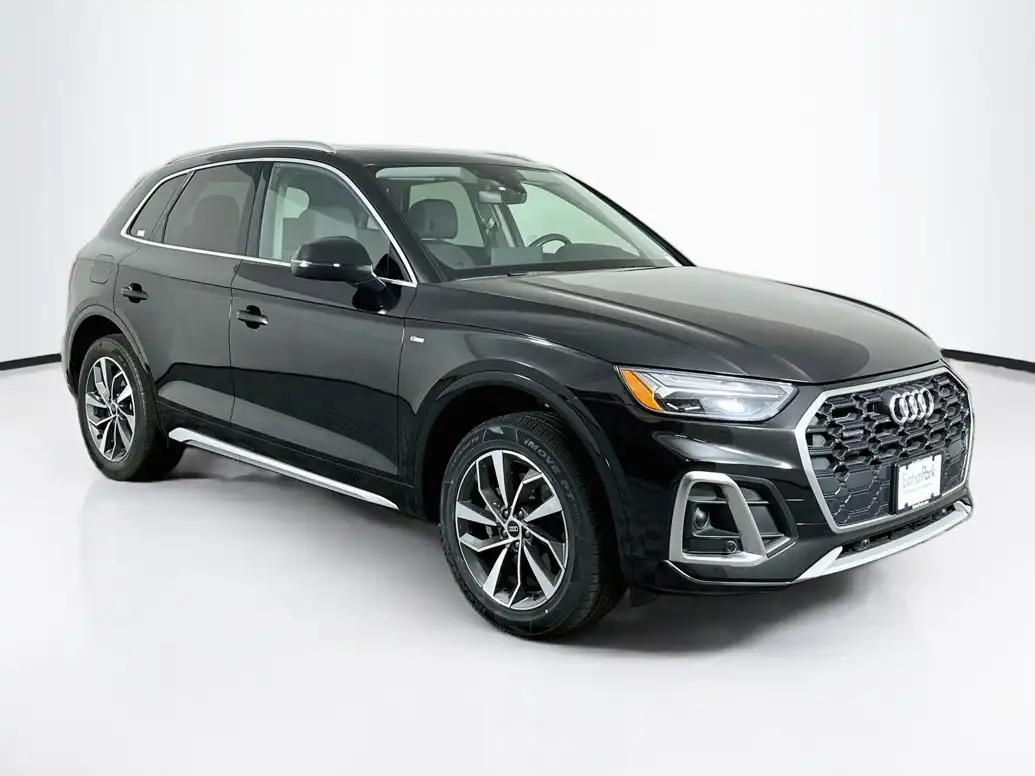2023 Audi Q5 45 Premium's photo