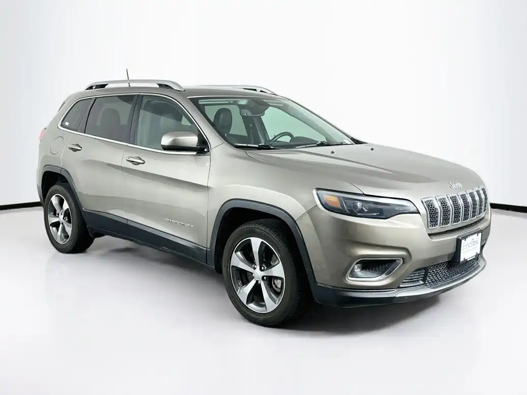 2019 Jeep Cherokee Limited's photo