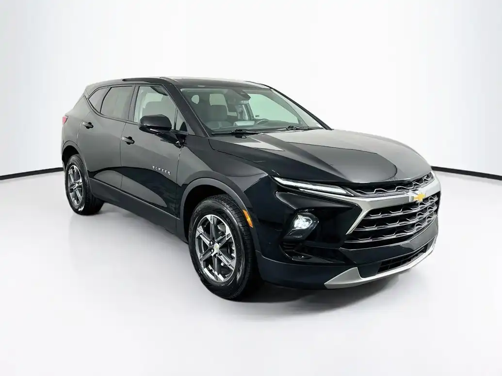 2025 Chevrolet Blazer 2.0T 2LT AWD's photo