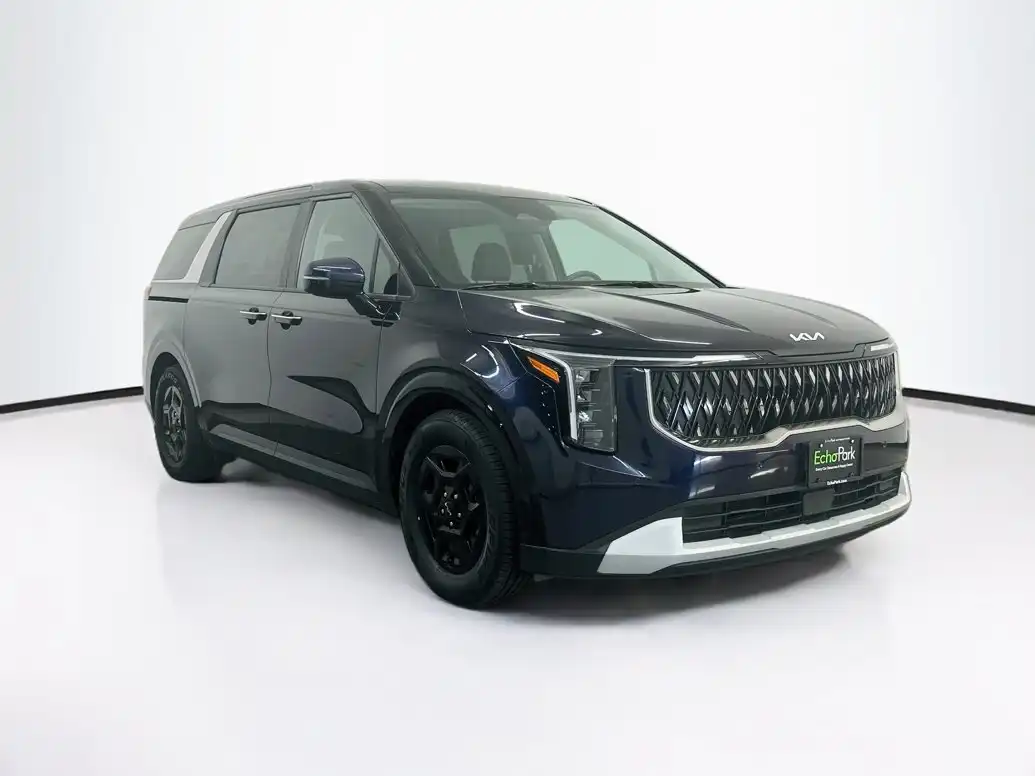2025 Kia Sedona LXS's photo