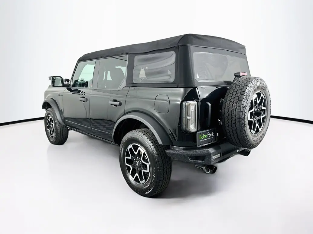 2021 Ford Bronco Base 4x4 photo 5