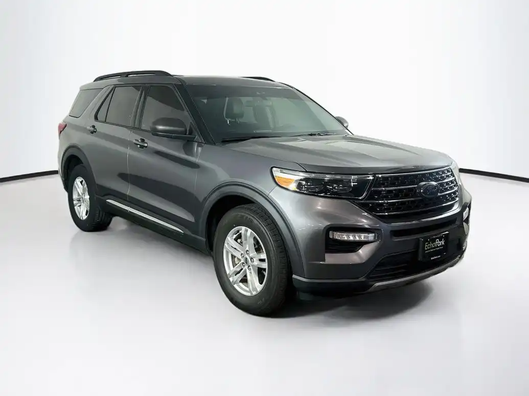 2021 Ford Explorer XLT 4WD's photo