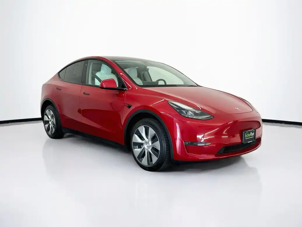 2023 Tesla Model Y Long Range Dual Motor All-Wheel Drive's photo