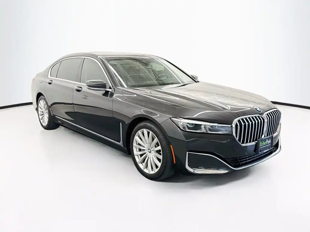 2020 BMW 7 Series 745e iPerformance xDrive's photo