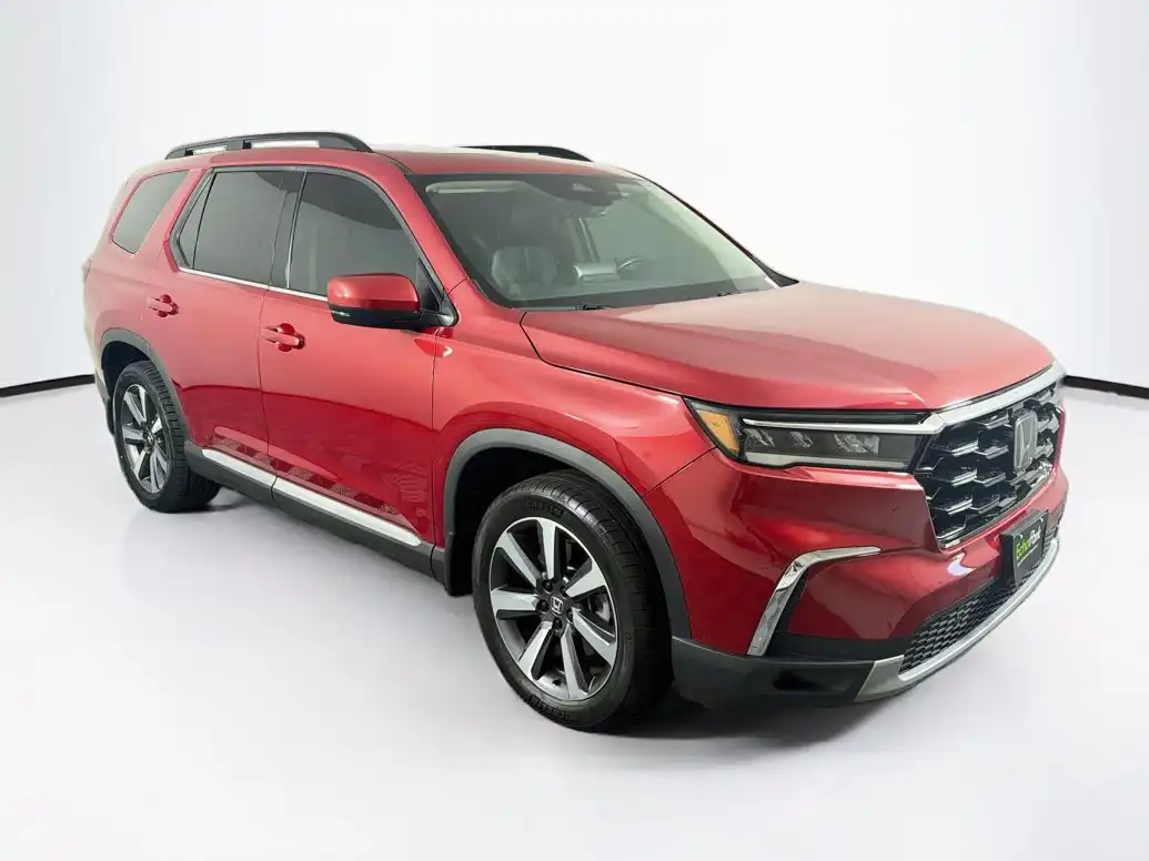 2024 Honda Pilot Touring 2WD's photo